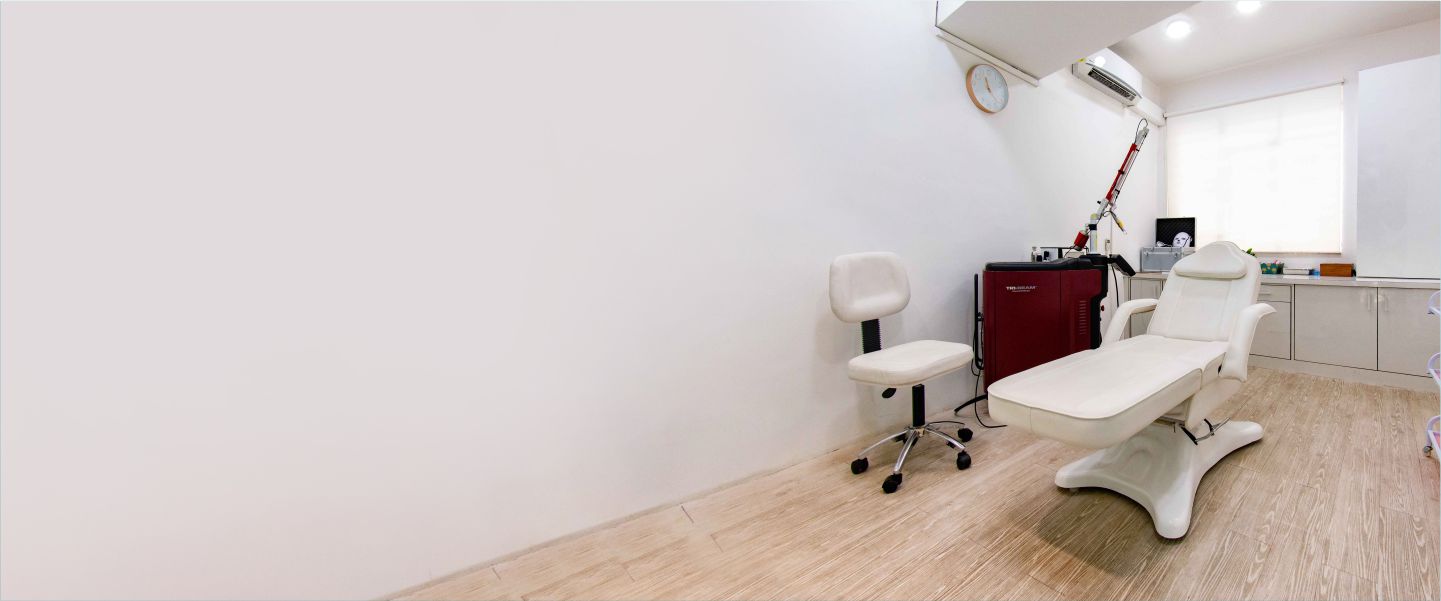 Dermatologist in Old Palasia at Skin DNAClinic